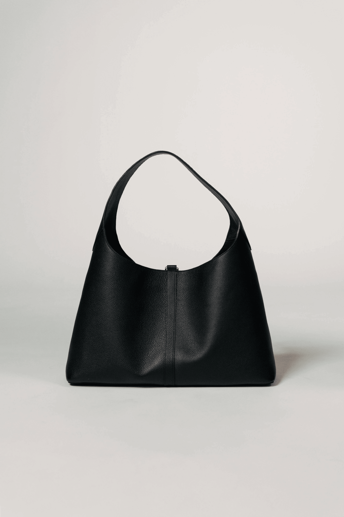 Natasha Shoulder Tote Bag in Black - Seyclair