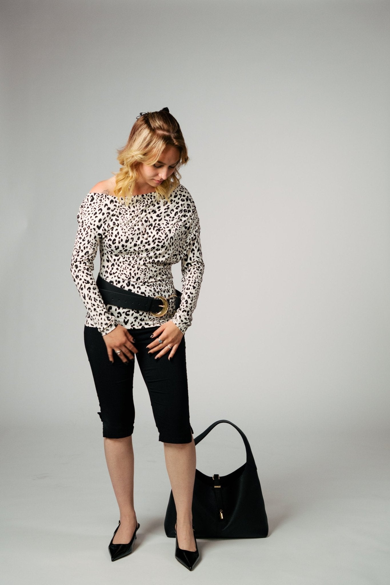 Natasha Shoulder Tote Bag in Black - Seyclair