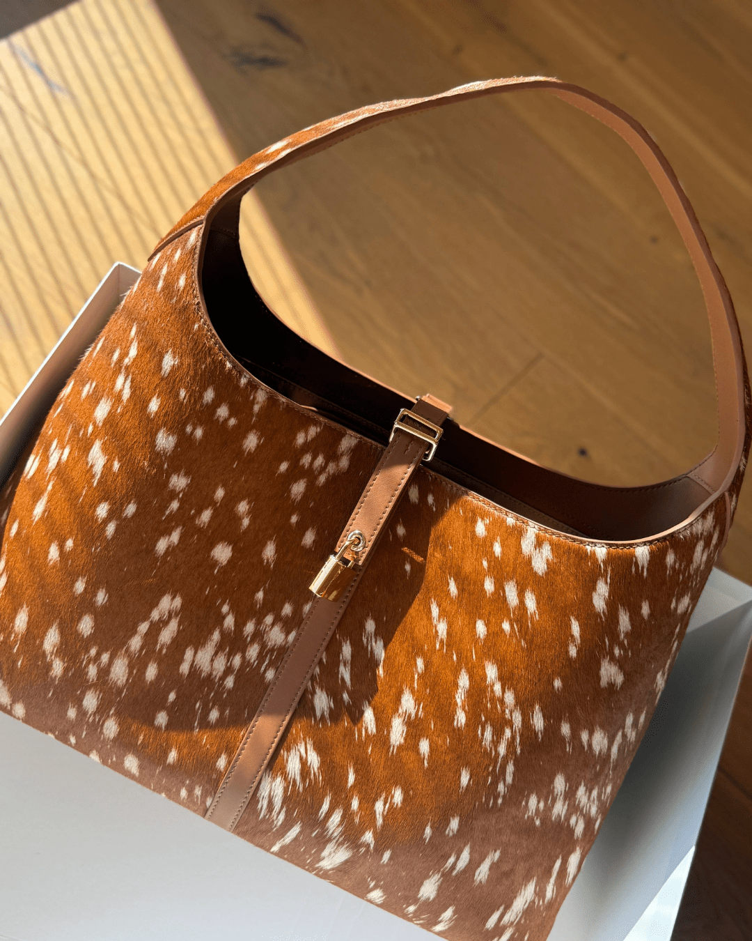 The Story Behind the Deer Natasha Shoulder Tote Bag - Seyclair